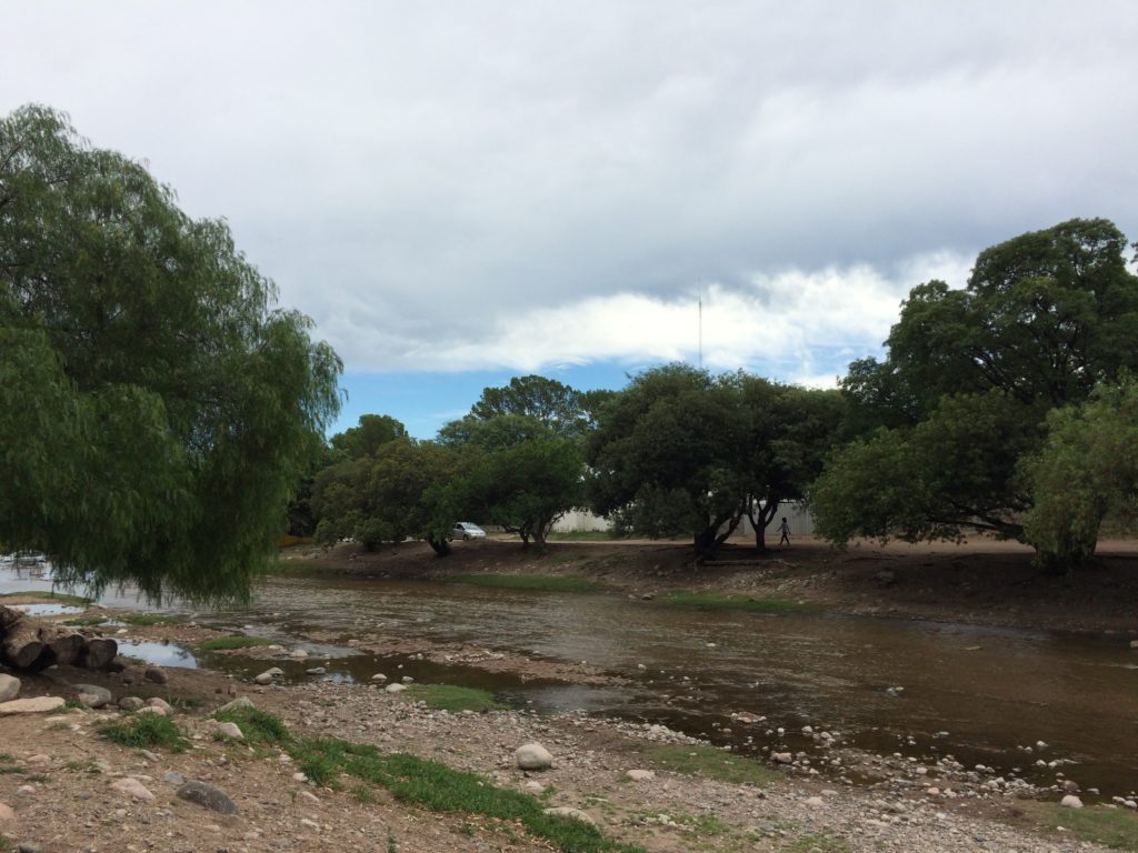 El río de San Marcos Sierras.