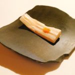 Cardo, ajo y almendras en Mugaritz